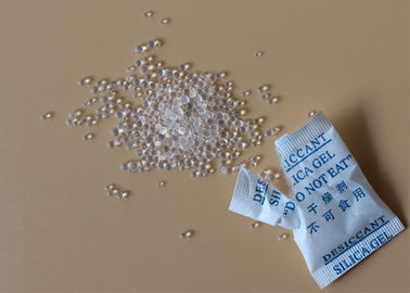 China Hoher Tätigkeits-trocknender Kieselgel-weiße Perlen mit der starken absorbierenden Feuchtigkeits-Kapazität distributeur